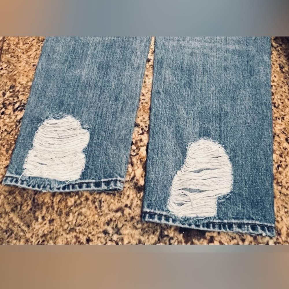 NWT Evidnt Malibu Girlfriend Distressed Jeans - Picture 14 of 16